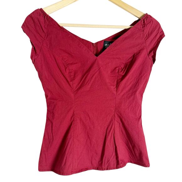 Hell Bunny Petunia Burgundy Red V-Neck Cap Sleeve Pinup Retro Top Size XS - Picture 2 of 9